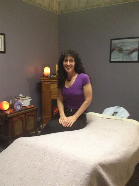 Intimate massage Escort Realeza